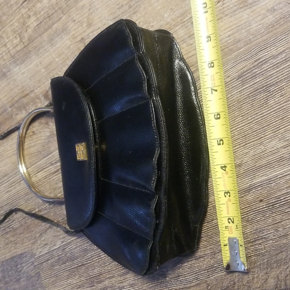 GIVENCHY Seashell RARE Reptile Black Leather Gold Top handle & Monogram Unique - Picture 12 of 17